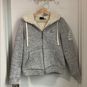 Reebok Very Soft & Warm hoodie - cozy athleisure